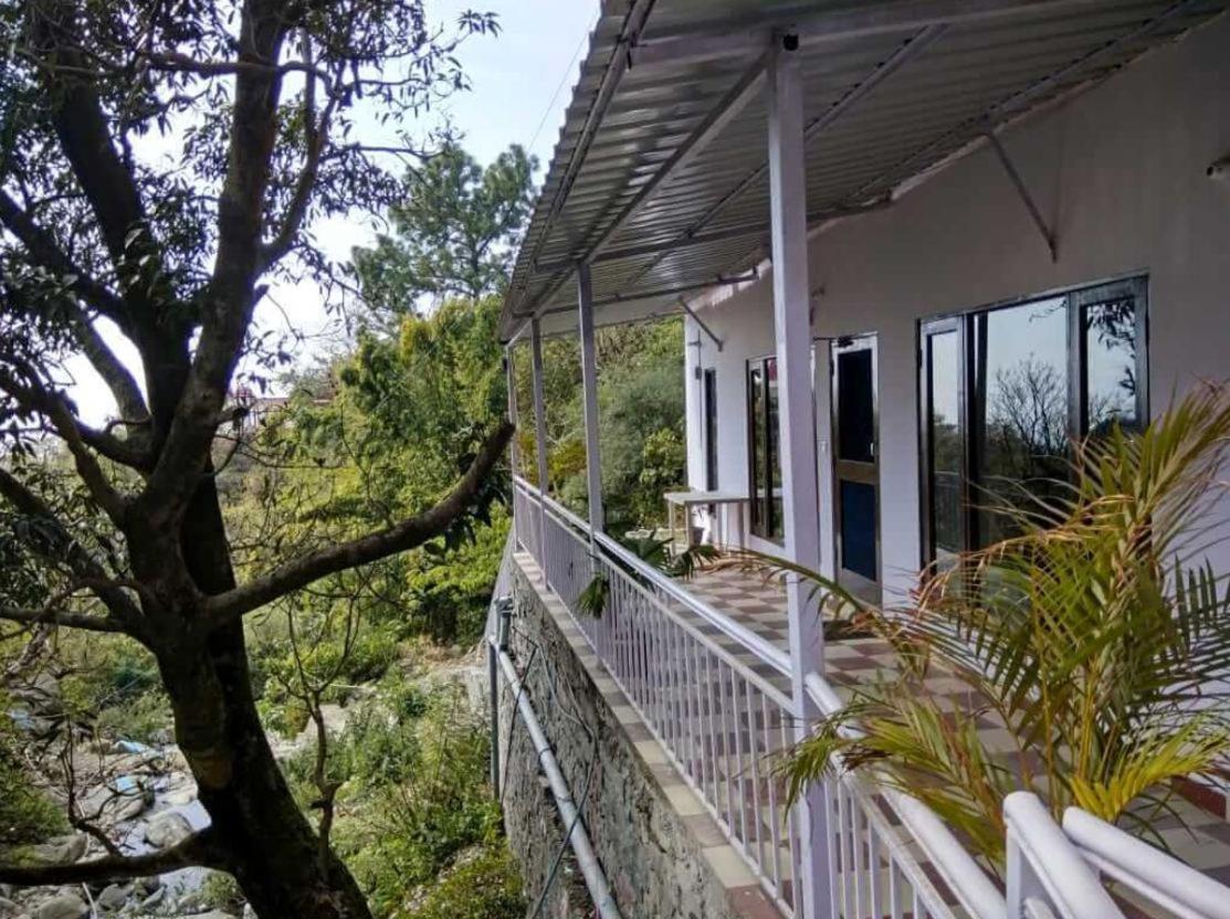 Nazara Home Stay Kasauli Extérieur photo